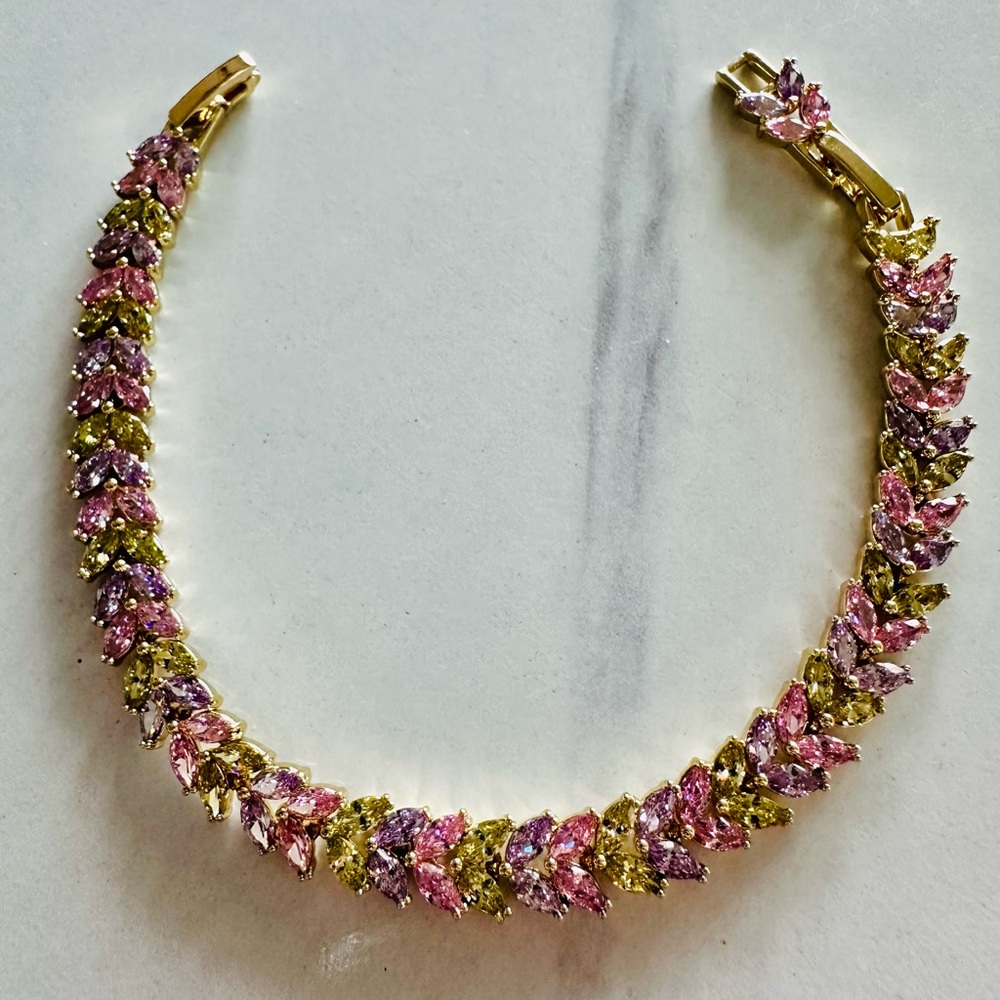 Pastel CZ Stone Floral/Vine Leaf Tennis Bracelet - Picture 4 of 4